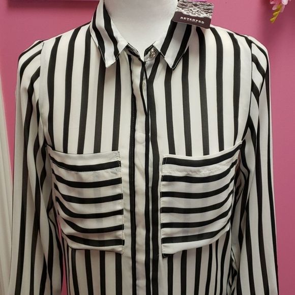 NWT 🖤 Revamped B&W Striped Shirt Blouse Top - Picture 4 of 12